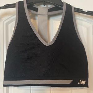 New Balance sports bra size large